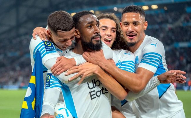 维尔茨在德国队6场1球2助攻，参与进球数与在利物浦16场持平（维尔茨为德国队6战1球2助，参与进球与在利物浦16场持平）