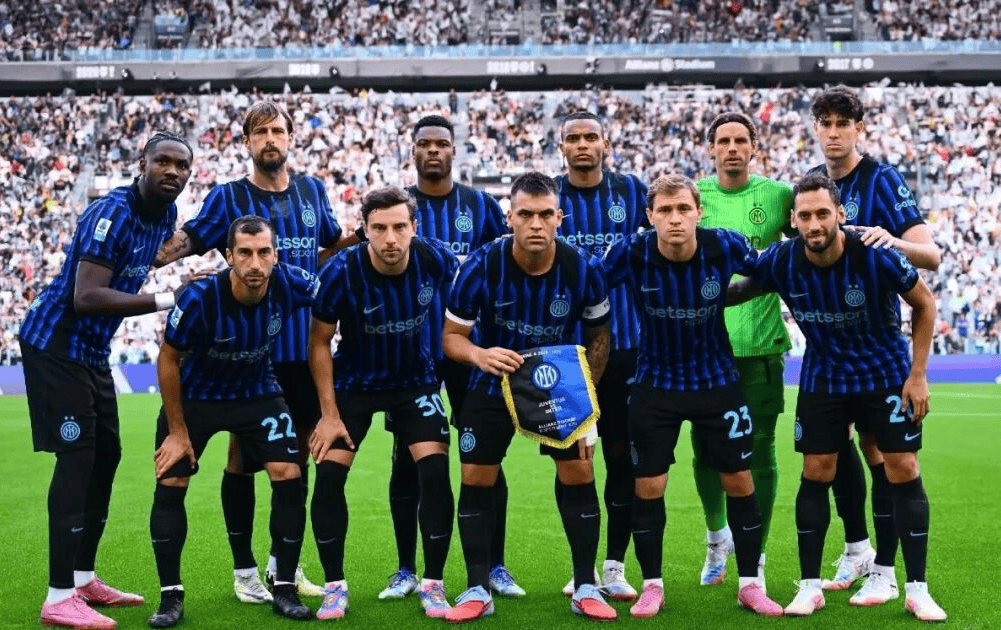 世体：奥尔莫左肩脱臼恢复良好，预计伤缺一个月（世体：奥尔莫左肩脱臼恢复顺利，预计将缺阵约四周）