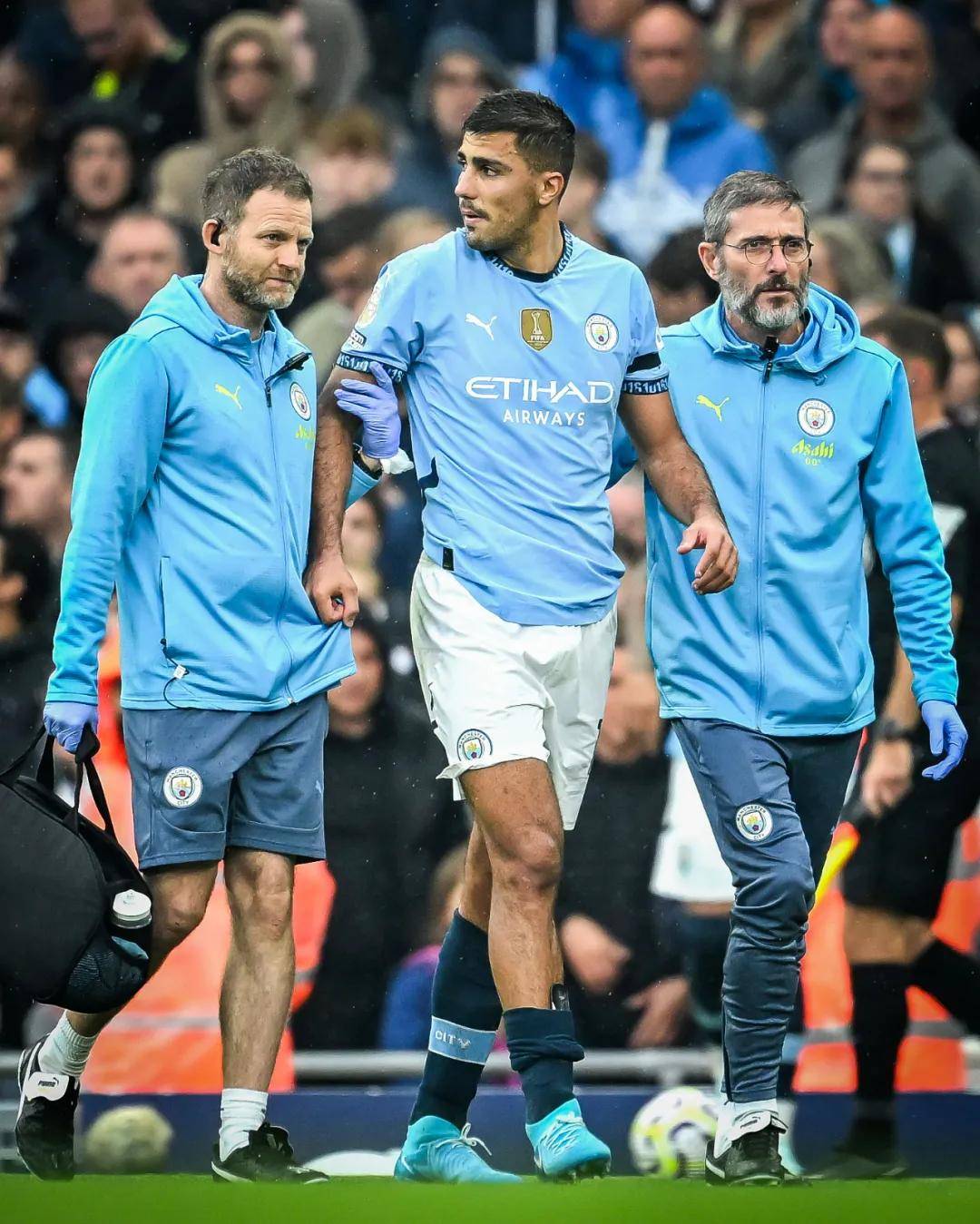 希勒：我和萨拉赫有过类似处境，但他错了因为没人大过俱乐部（希勒：我也曾与萨拉赫处境相仿，但他错在忘了俱乐部高于一切）