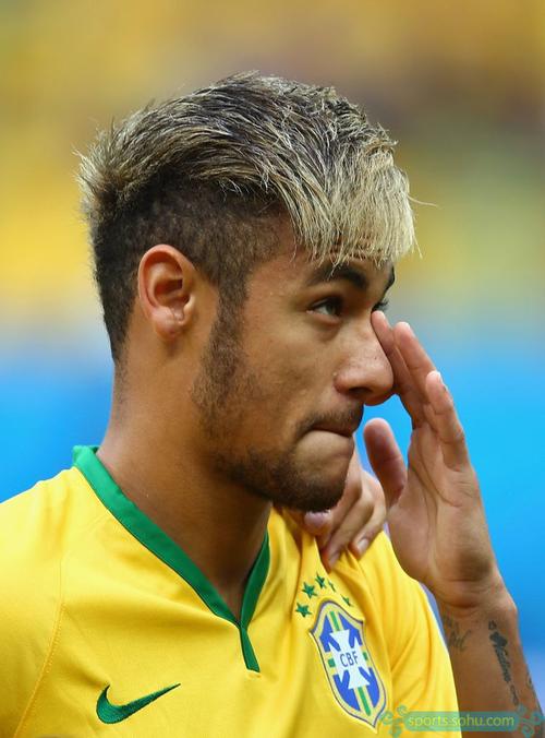 英超战报：沃特金斯、范黑克均双响，布莱顿3-4阿斯顿维拉（英超综述：沃特金斯与范黑克梅开二度，维拉4-3客胜布莱顿）