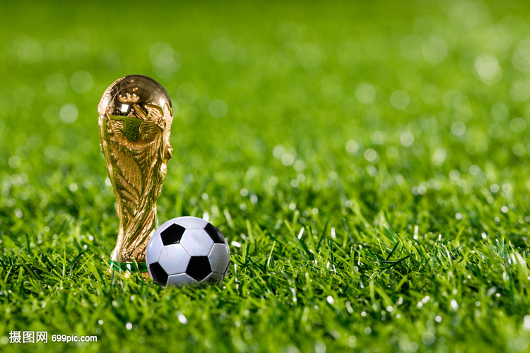 父亲：圣地亚哥从未讨论过离开的可能性，他在米兰很开心（父亲：圣地亚哥从未提及离队，他在米兰过得很开心）