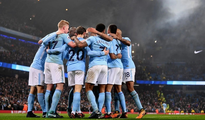 英超受大雪影响多场比赛延期（大雪影响英超 多场赛事延期）